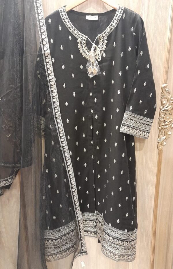 center-cut-frock-blk-3.jpeg Center Cut Frock 3 Pc Set