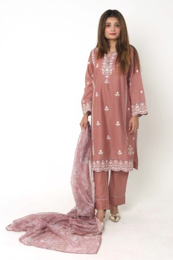 e27b44a2-b6a7-4bd3-b08c-ef562b899a6d.jpg 3Pc Set Emb Lawn