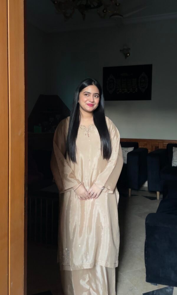 Raw Silk Hand Embroidered Co-Ordinate Set.