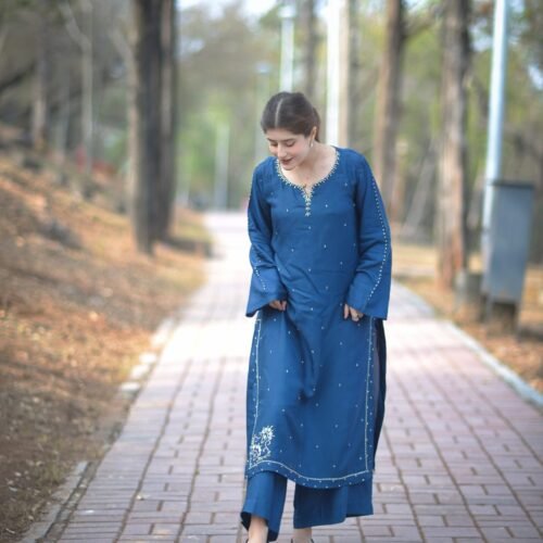 Raw Silk Hand Embroidered Co-Ordinate Set.