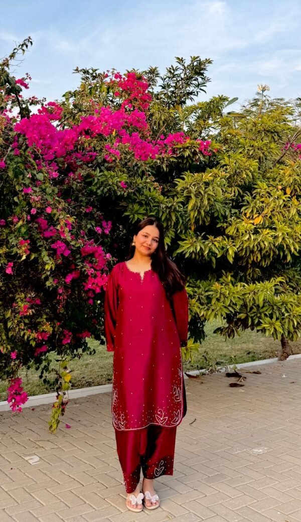 Raw Silk Hand Embroidered Co-Ordinate Set.