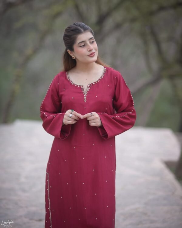 Raw Silk Hand Embroidered Co-Ordinate Set.